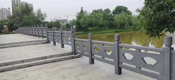 水泥河道護欄