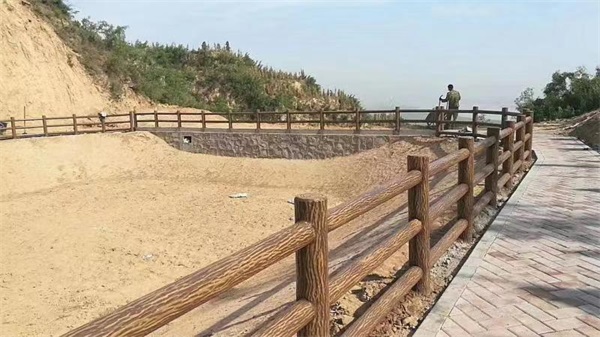 仿樹皮護(hù)欄